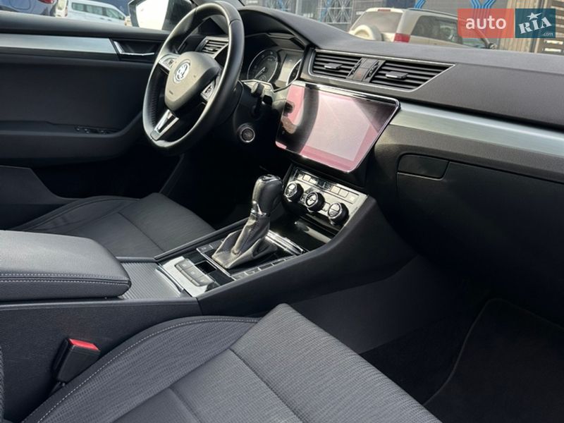 Универсал Skoda Superb 2017 в Киеве