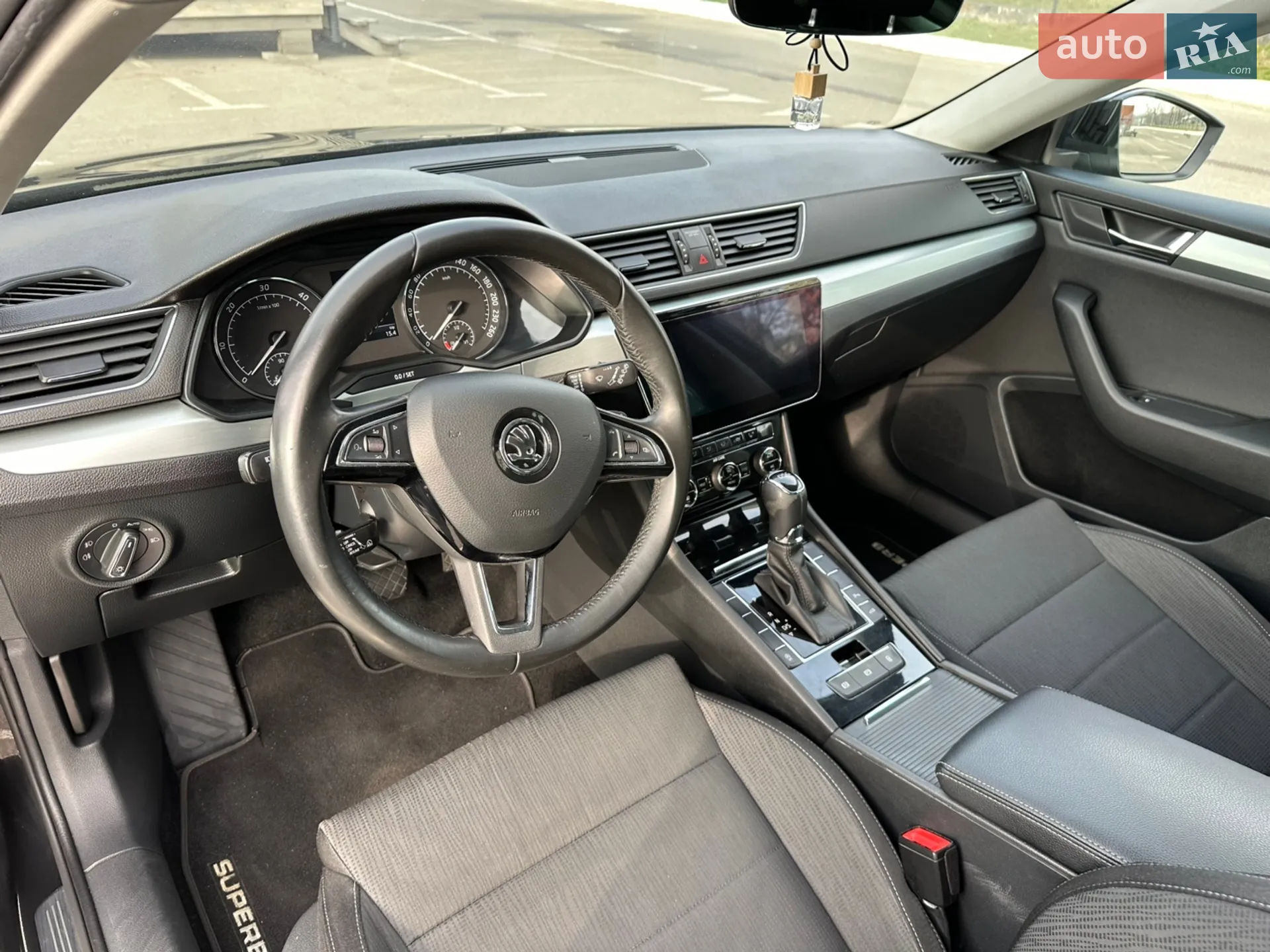 2017 Skoda Superb - мініатюра 37