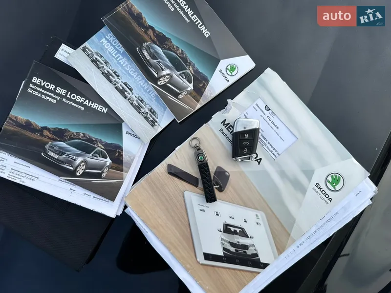 Универсал Skoda Superb 2017 в Киеве документ