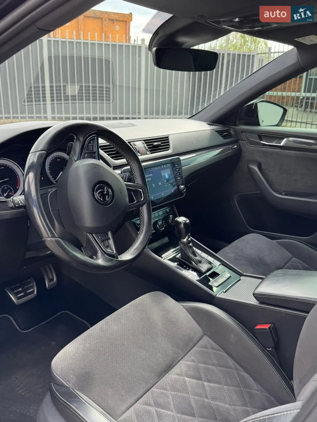 2017 Skoda Superb - мініатюра 10