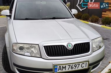 Лифтбек Skoda Superb 2007 в Коростене