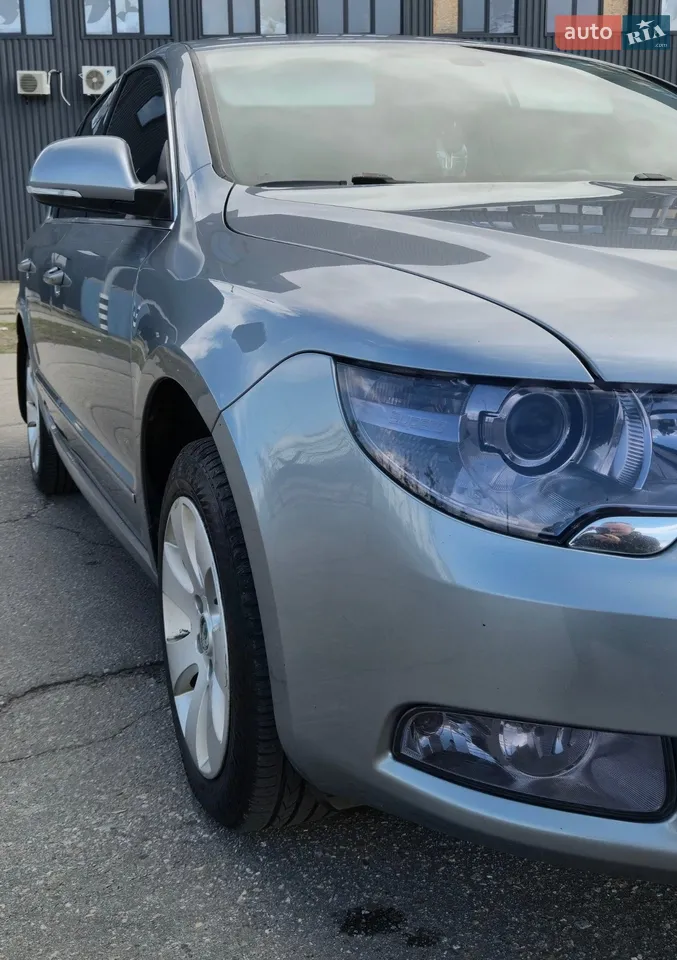 2011 Skoda Superb - мініатюра 15