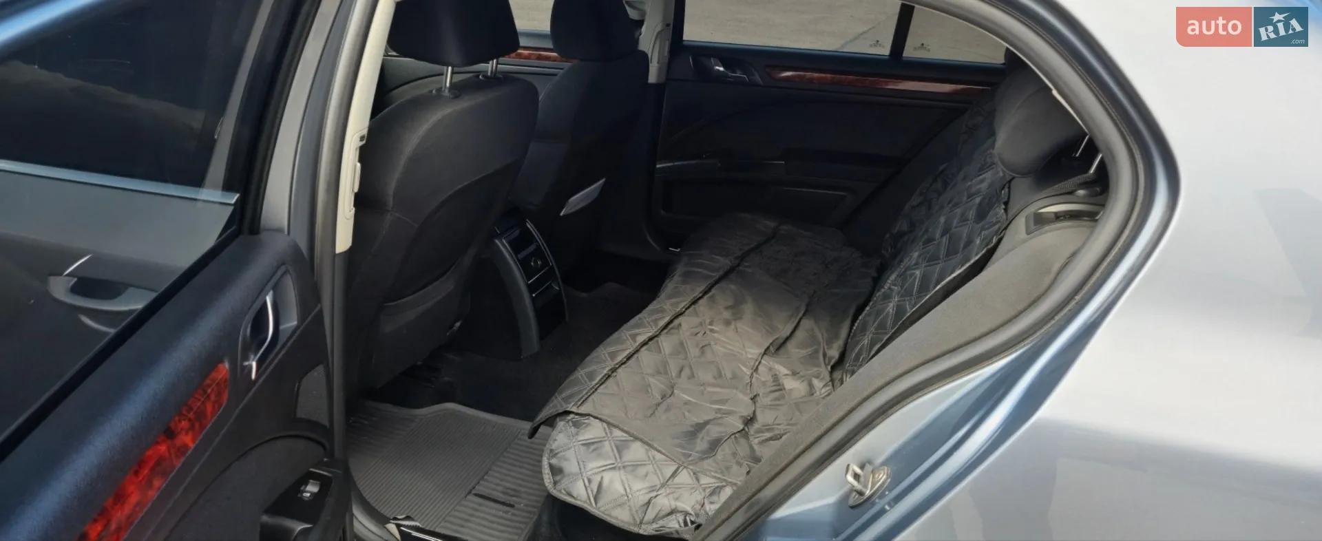 2010 Skoda Superb - мініатюра 14
