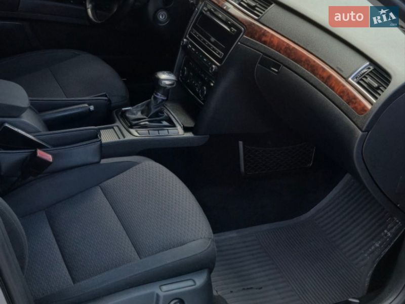 Лифтбек Skoda Superb 2010 в Харькове