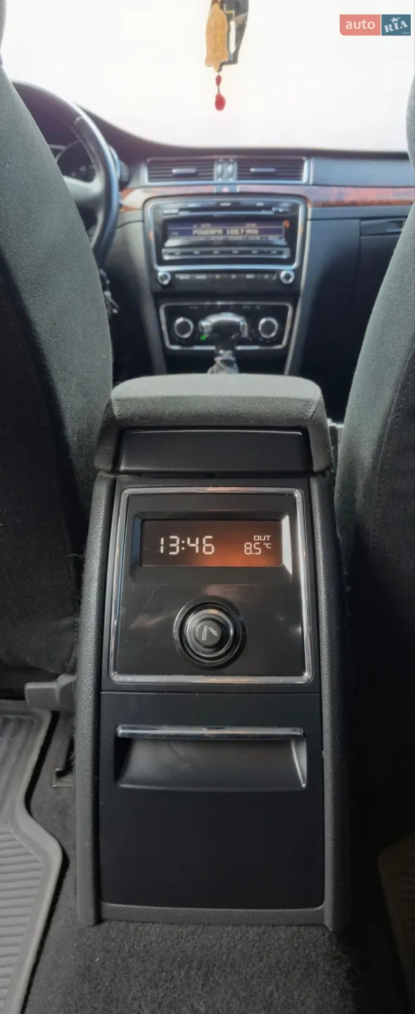 2010 Skoda Superb - мініатюра 22
