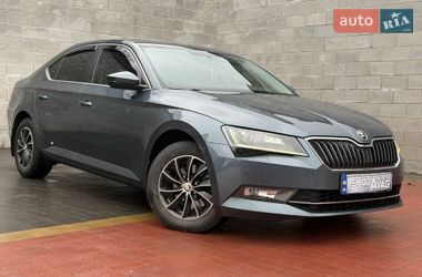 Лифтбек Skoda Superb 2016 в Ровно