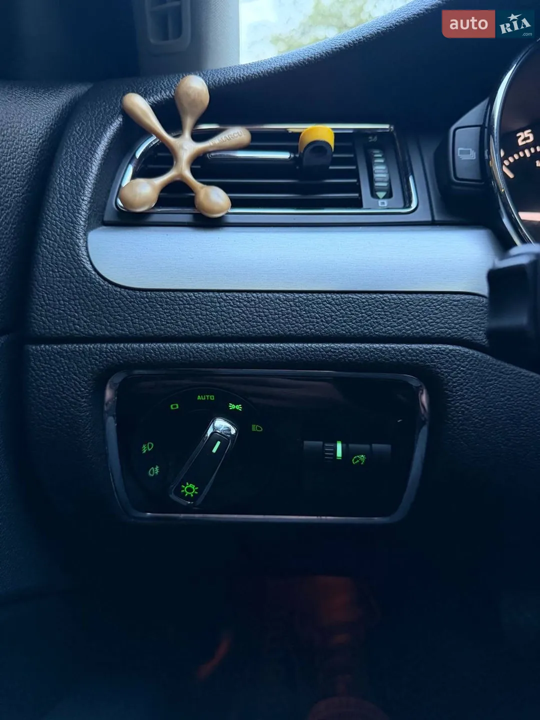 2013 Skoda Superb - мініатюра 71