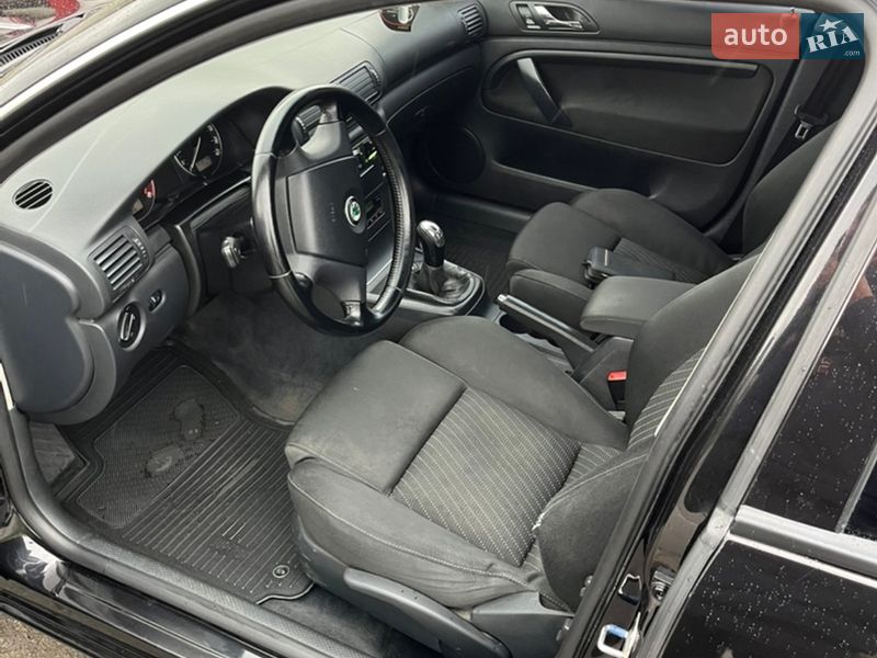 Лифтбек Skoda Superb 2006 в Смеле