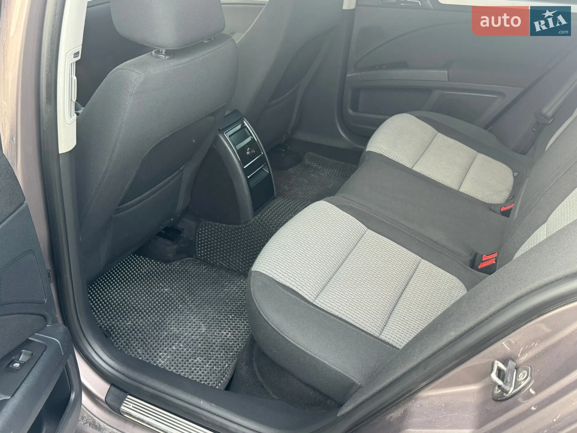2011 Skoda Superb - мініатюра 29