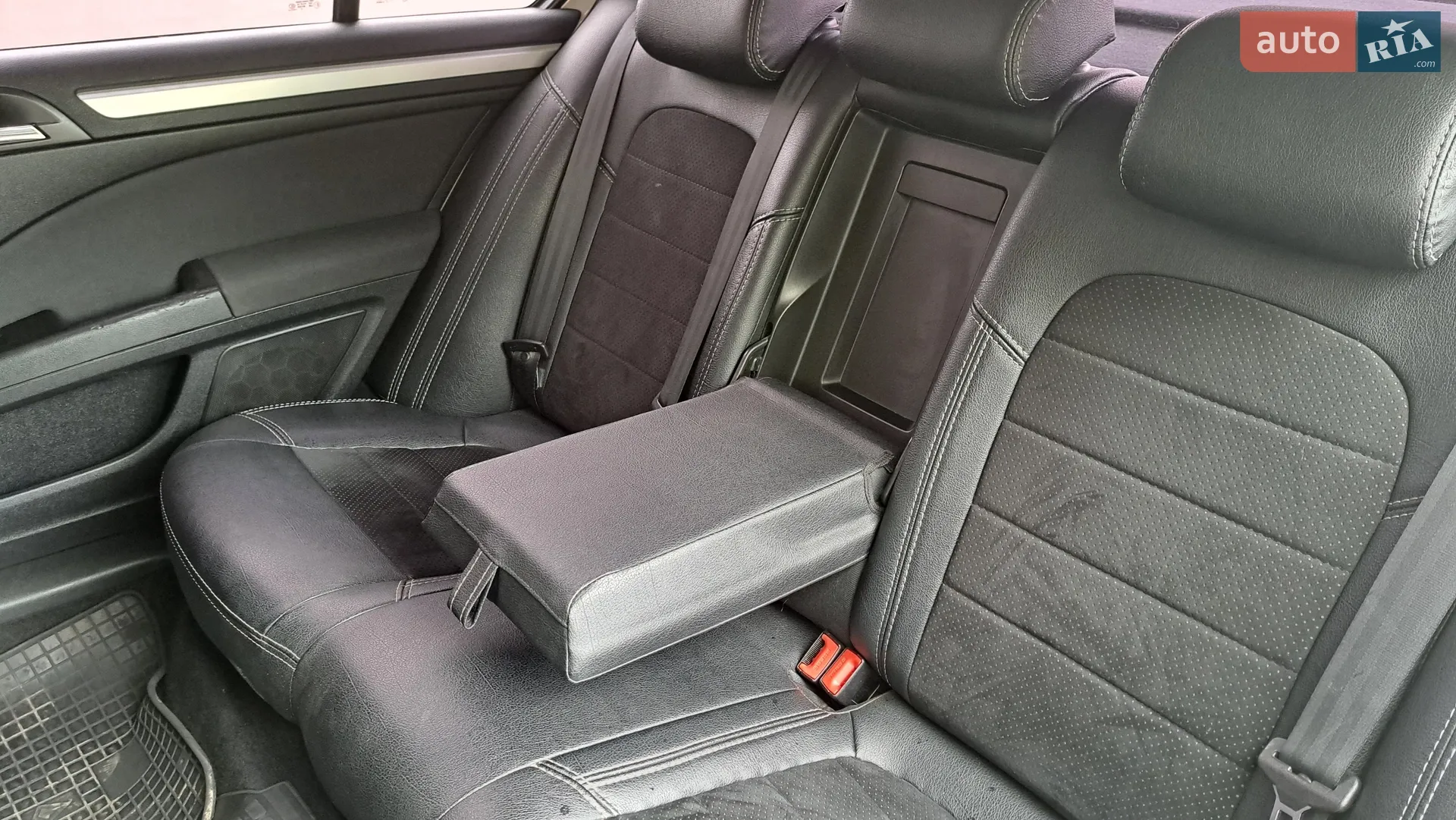 2010 Skoda Superb - мініатюра 24