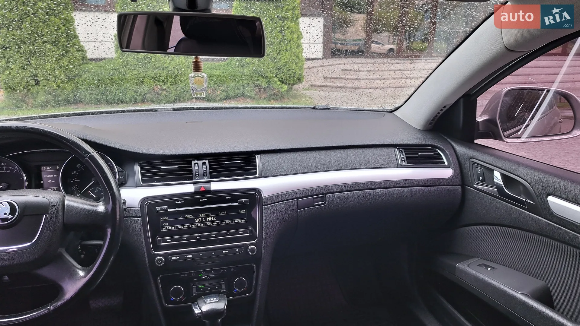2010 Skoda Superb - мініатюра 32