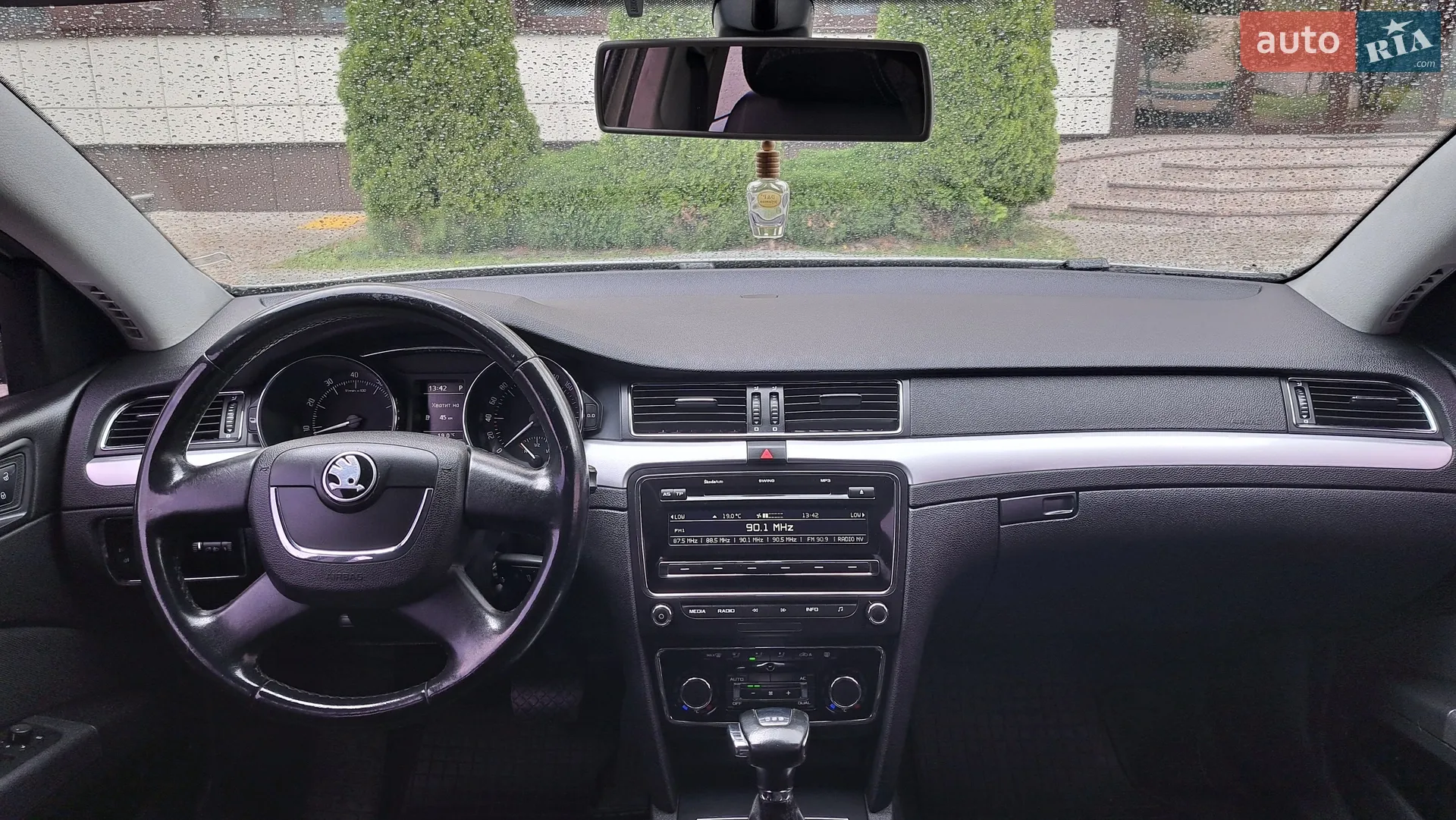 2010 Skoda Superb - мініатюра 33