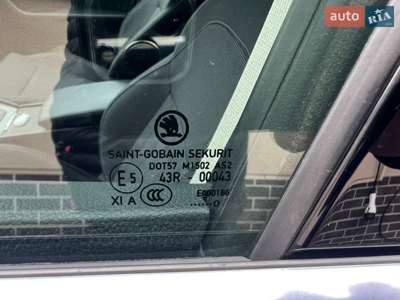 Універсал Skoda Superb 2020 в Ужгороді