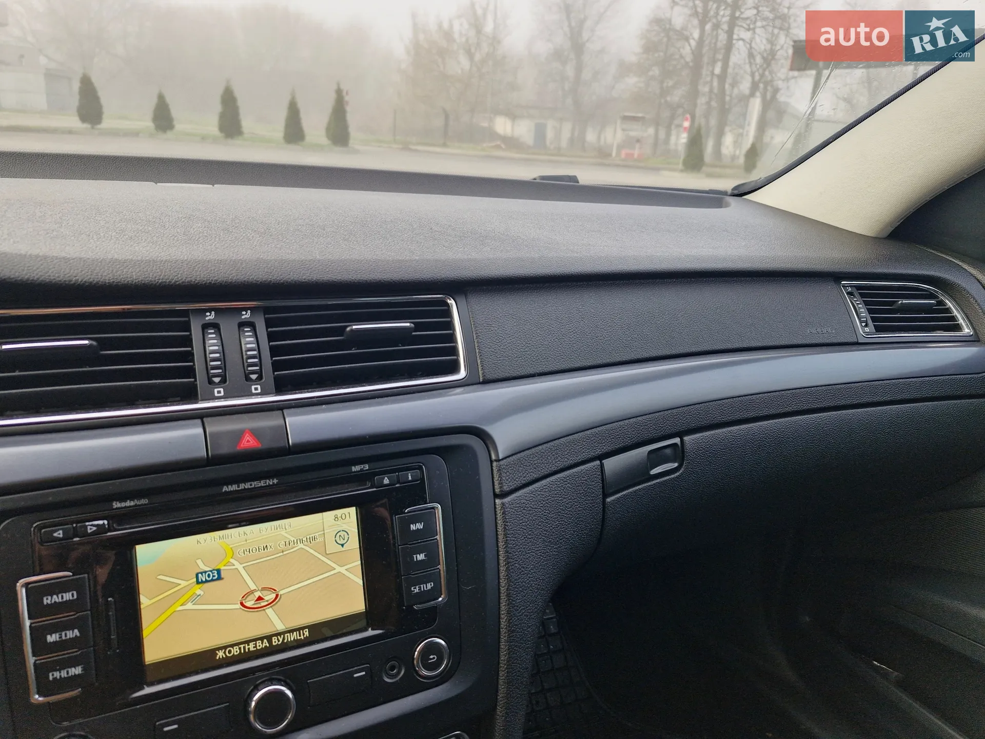 2011 Skoda Superb - мініатюра 16