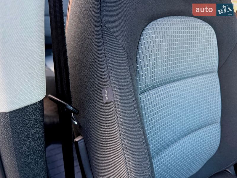 Універсал Skoda Superb 2012 в Львові фото 33 Універсал Skoda Superb 2012 в Львові