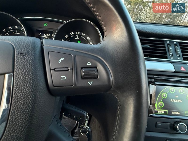 Універсал Skoda Superb 2012 в Львові фото 60 Універсал Skoda Superb 2012 в Львові