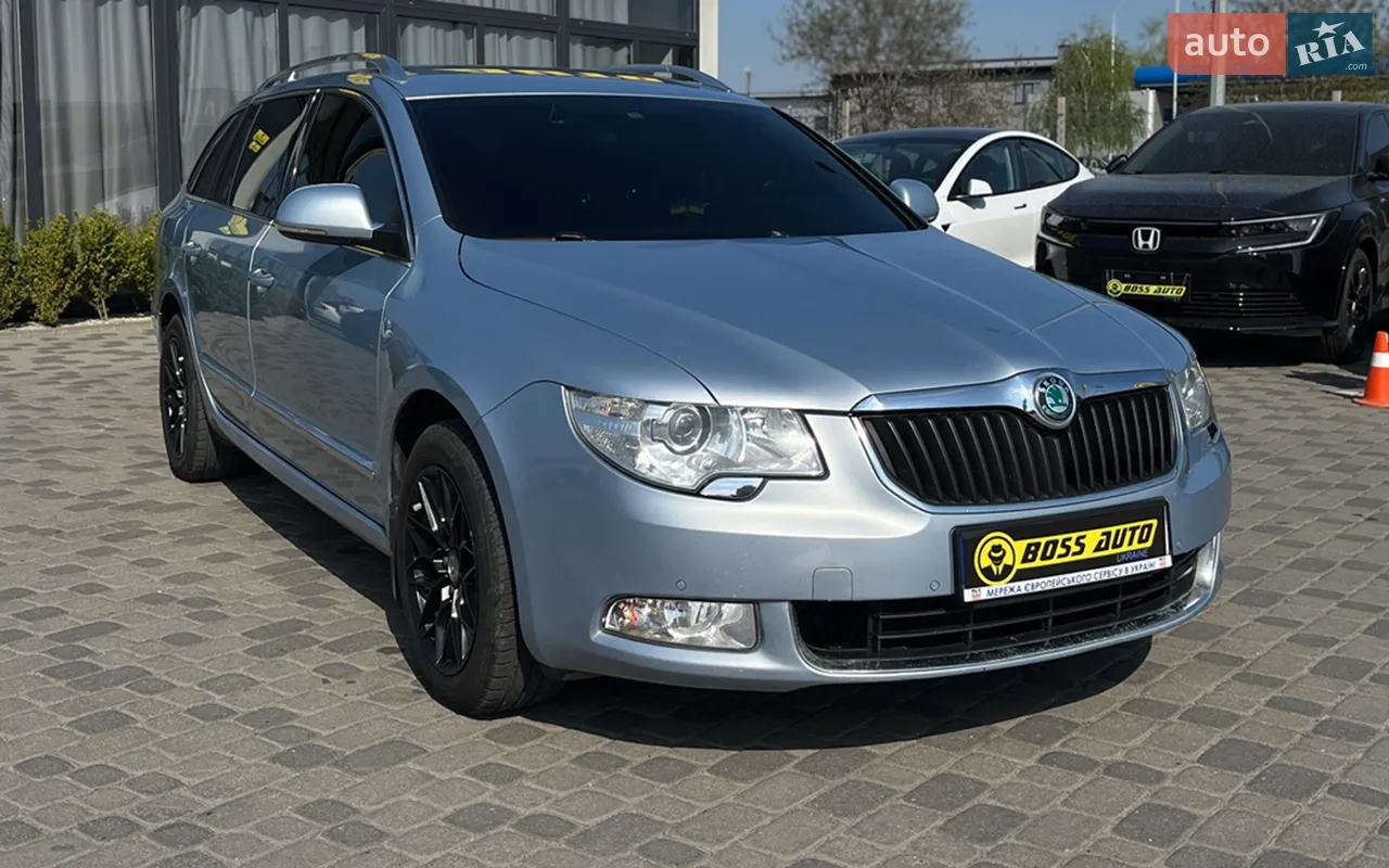 2011 Skoda Superb - мініатюра 8