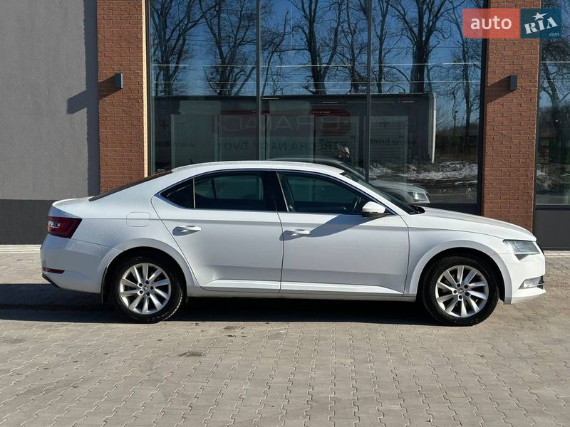 Ліфтбек Skoda Superb 2018 в Києві фото 6 Ліфтбек Skoda Superb 2018 в Києві