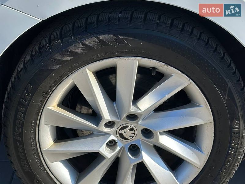 Ліфтбек Skoda Superb 2018 в Києві фото 11 Ліфтбек Skoda Superb 2018 в Києві