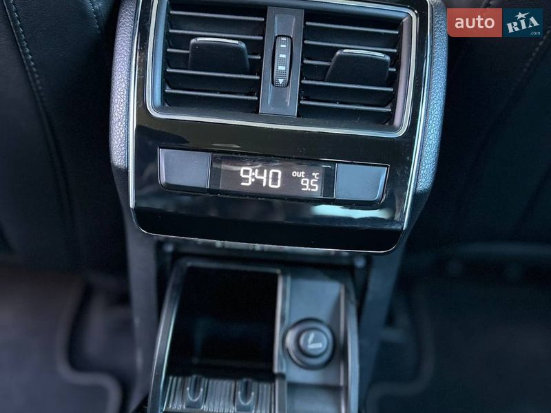 Ліфтбек Skoda Superb 2018 в Києві фото 23 Ліфтбек Skoda Superb 2018 в Києві