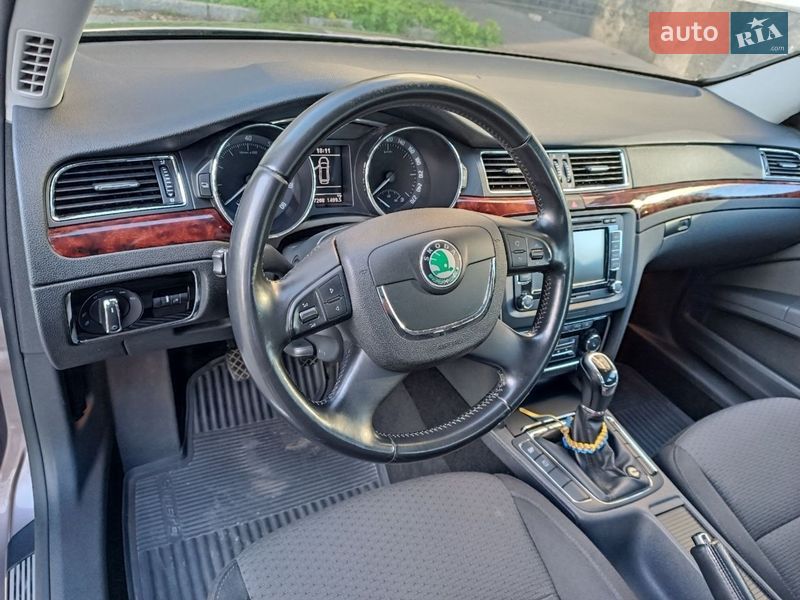 Універсал Skoda Superb 2012 в Києві фото 17 Універсал Skoda Superb 2012 в Києві