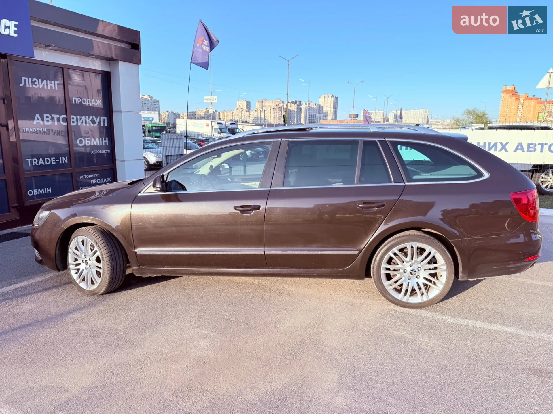 2013 Skoda Superb - мініатюра 10