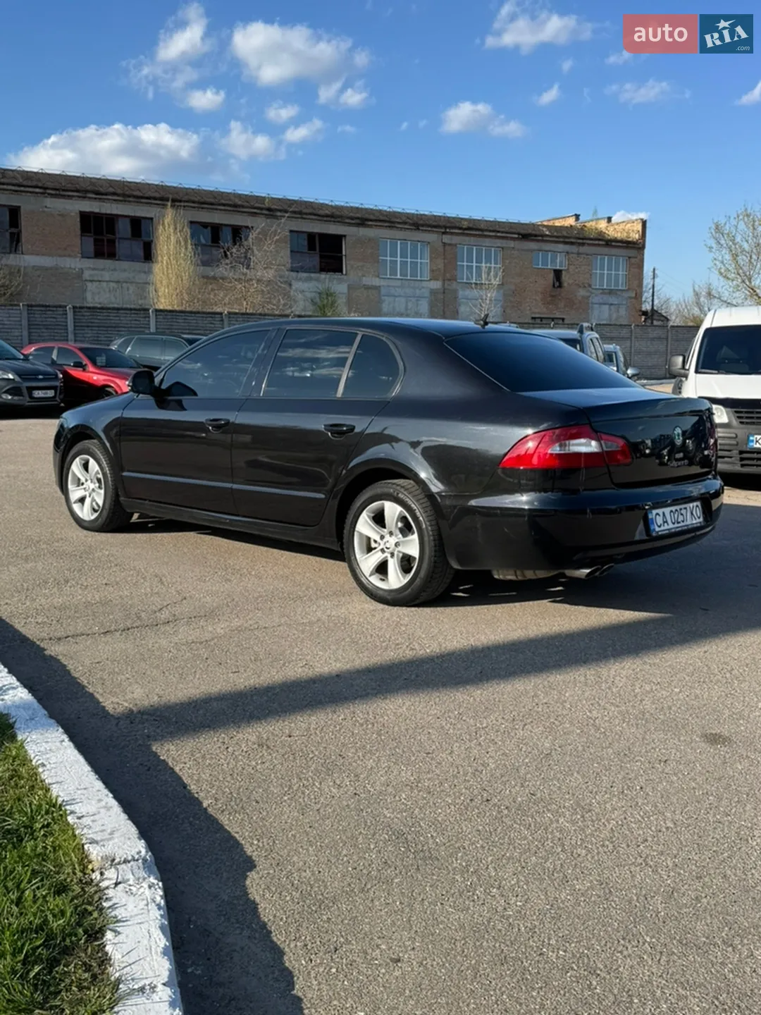 2010 Skoda Superb - мініатюра 7