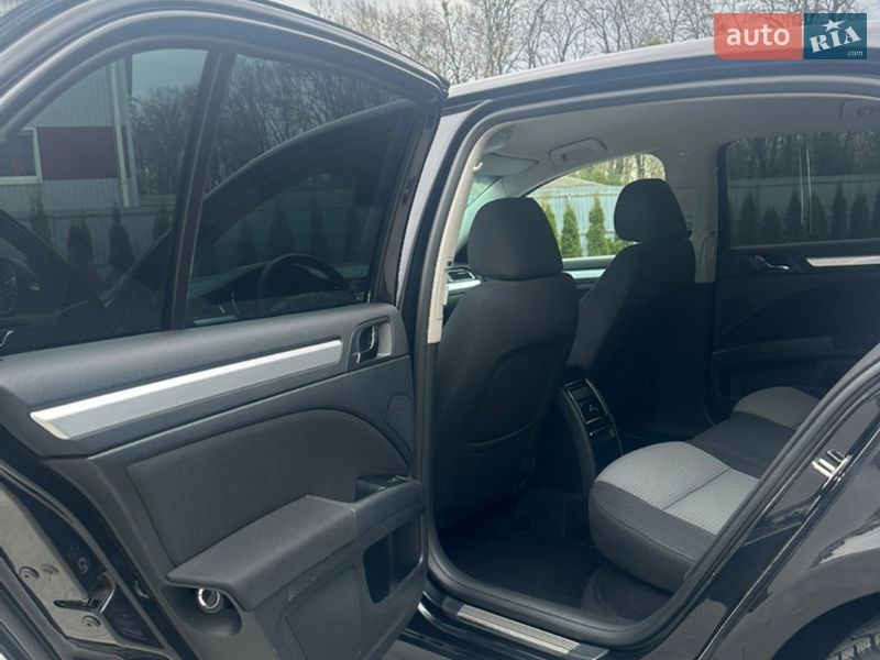 Ліфтбек Skoda Superb 2012 в Луцьку