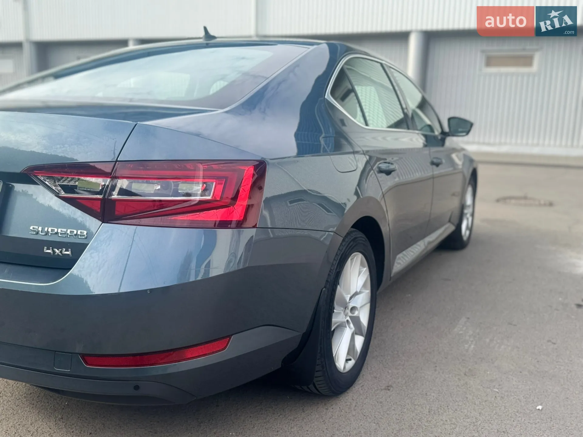 2017 Skoda Superb - мініатюра 12
