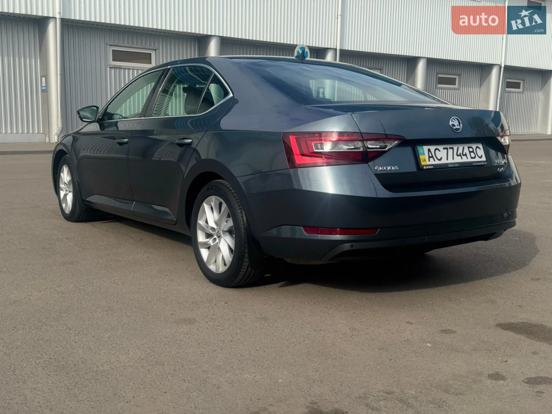 2017 Skoda Superb - мініатюра 18