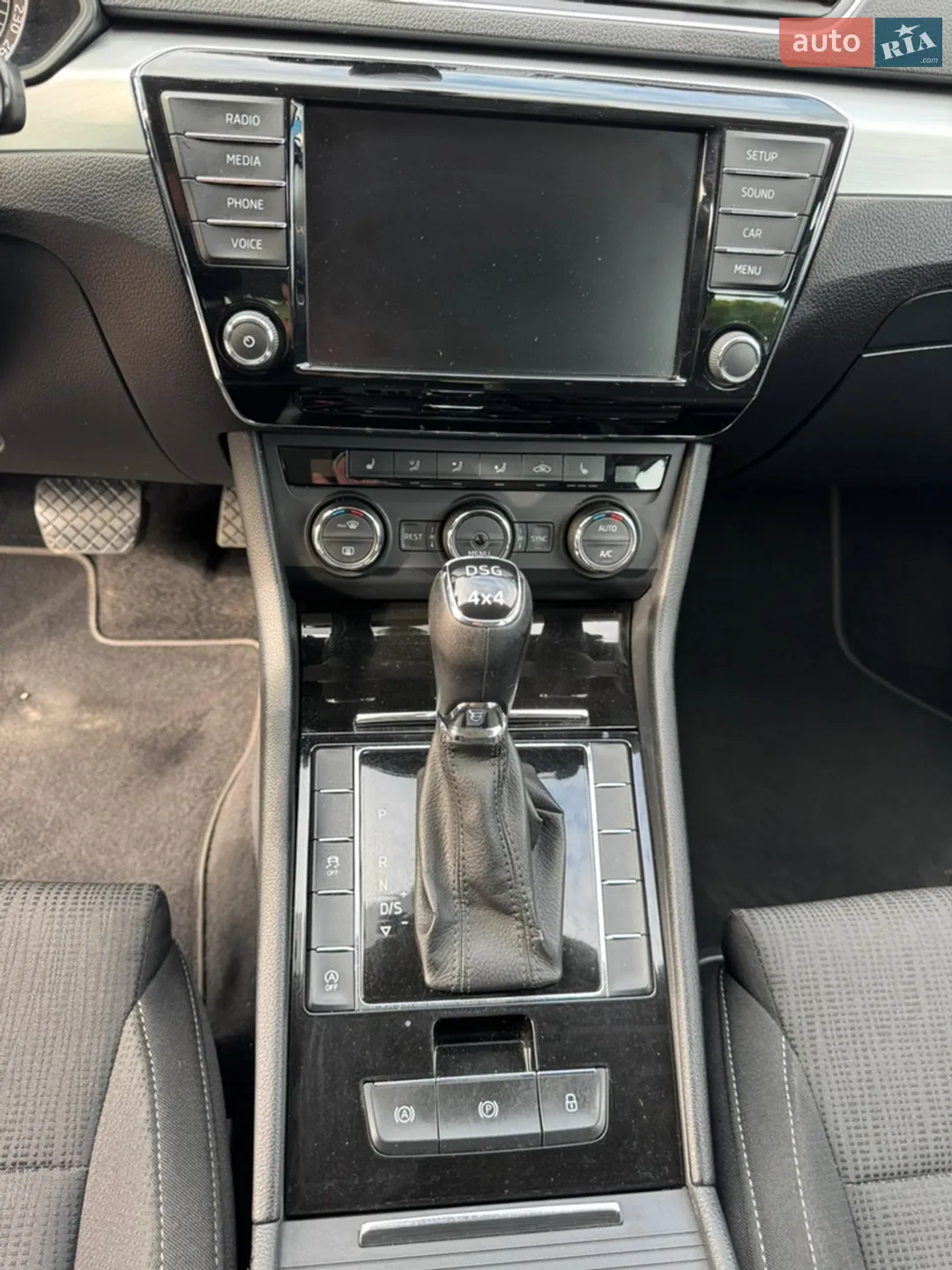 2017 Skoda Superb - мініатюра 25