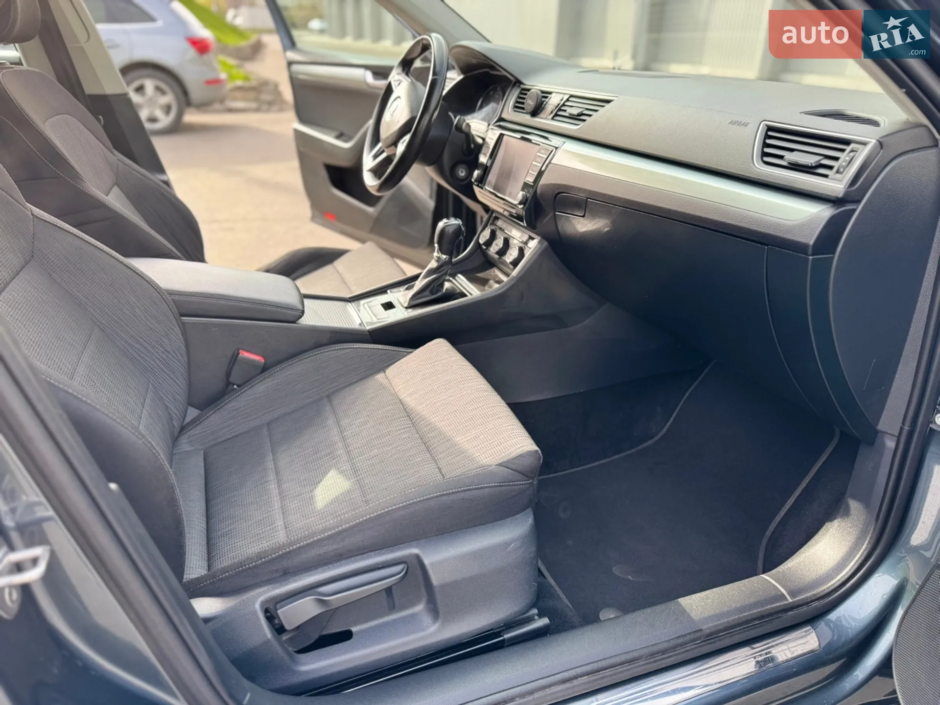 2017 Skoda Superb - мініатюра 21
