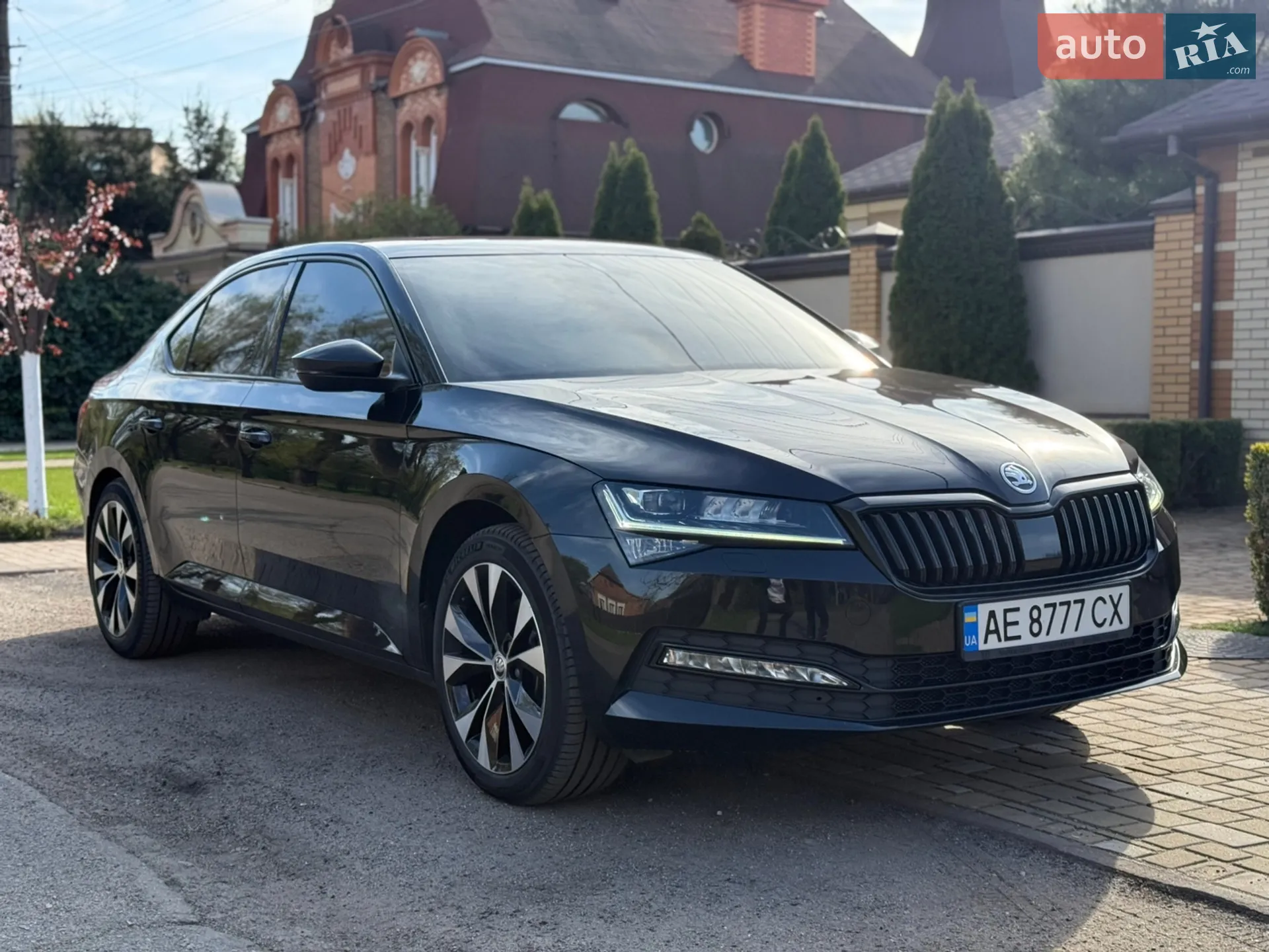 2019 Skoda Superb - фото 1