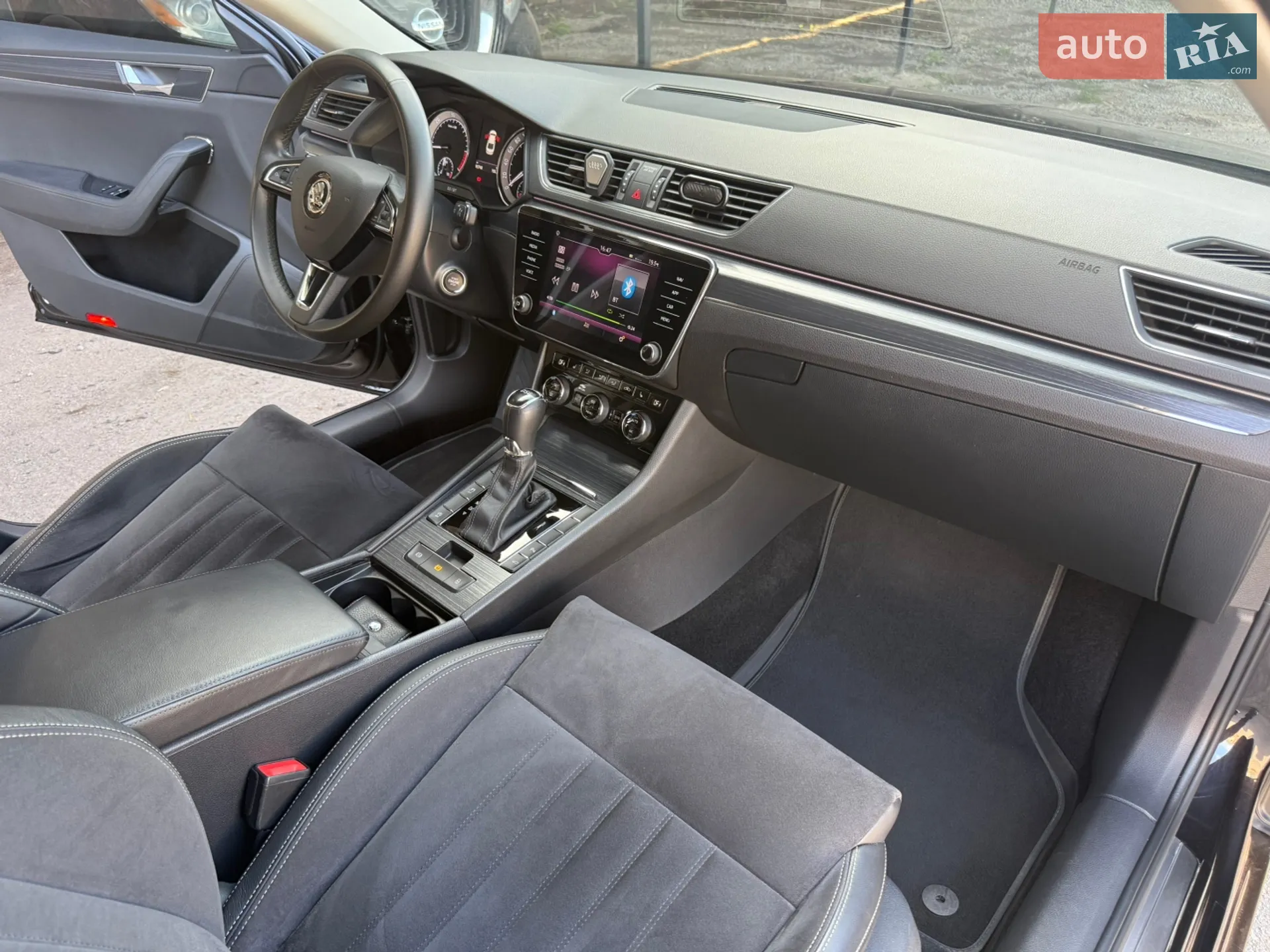 2019 Skoda Superb - мініатюра 12