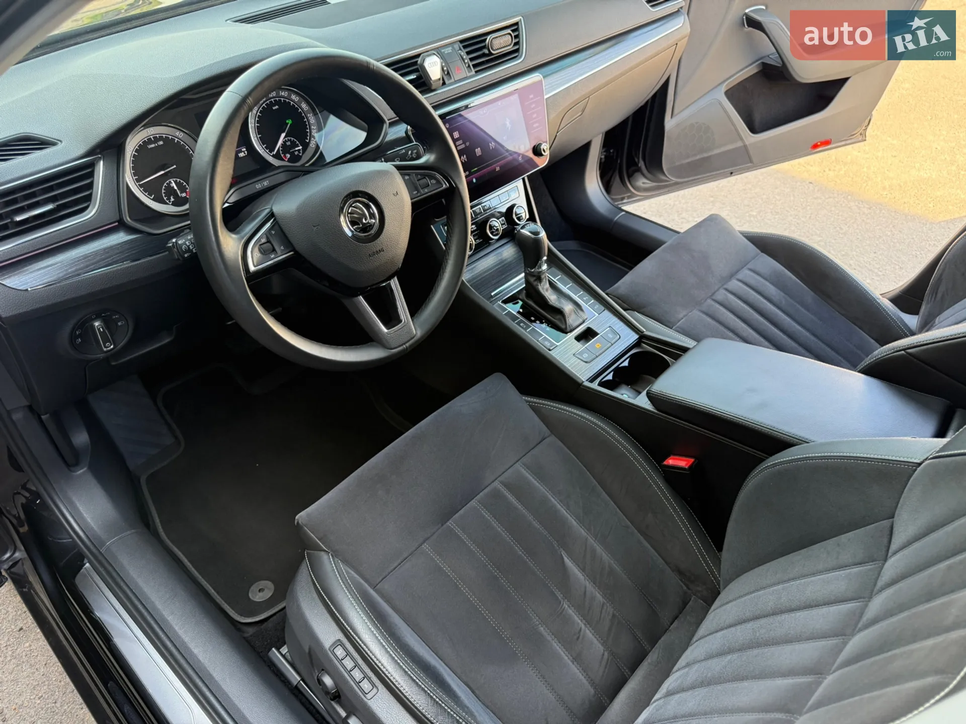 2019 Skoda Superb - мініатюра 14