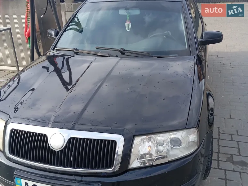 Skoda Superb 2006