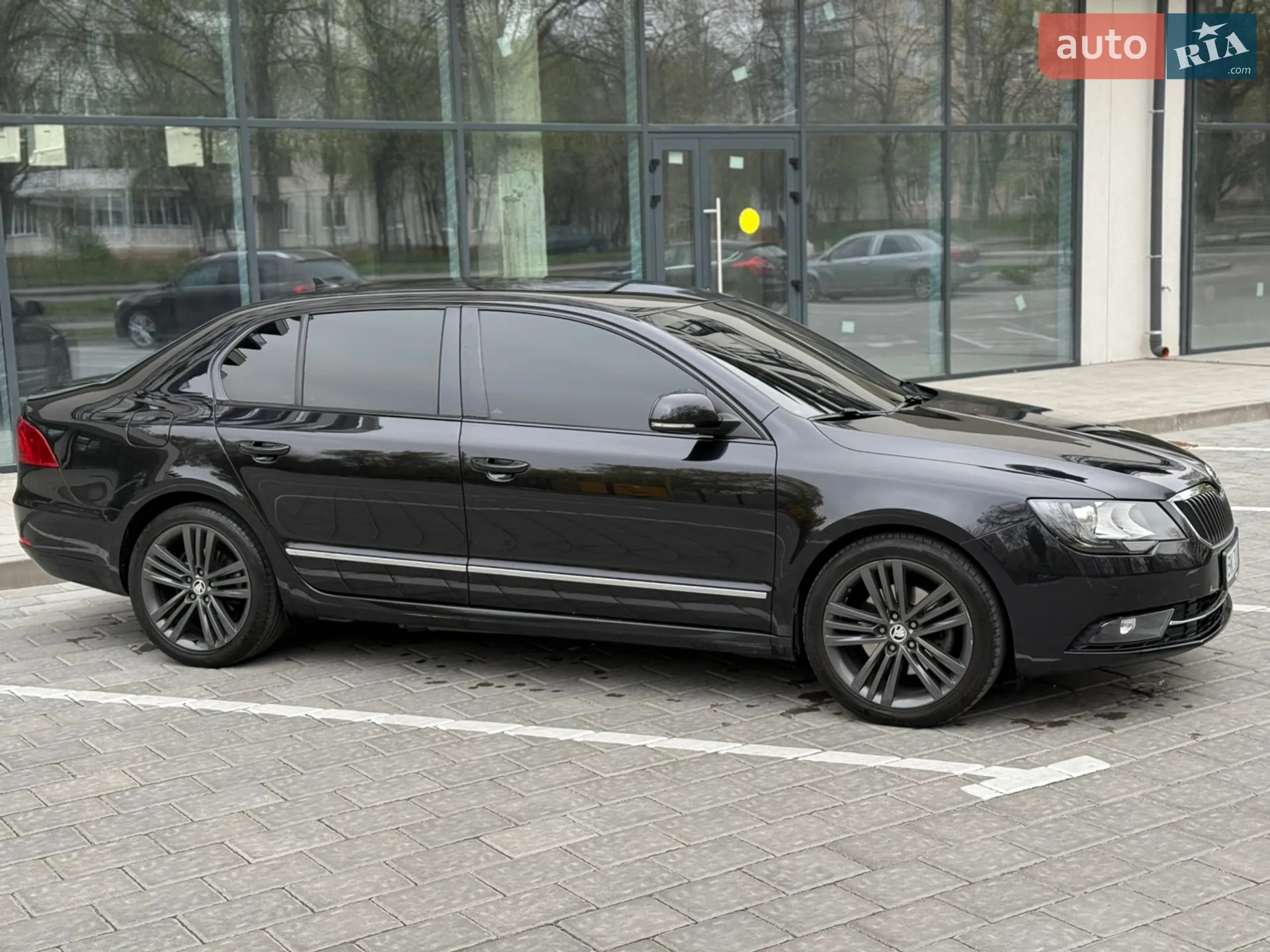 2015 Skoda Superb - мініатюра 2