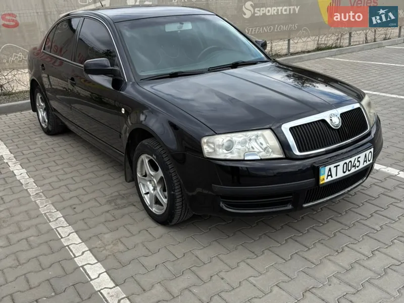Skoda Superb 2006
