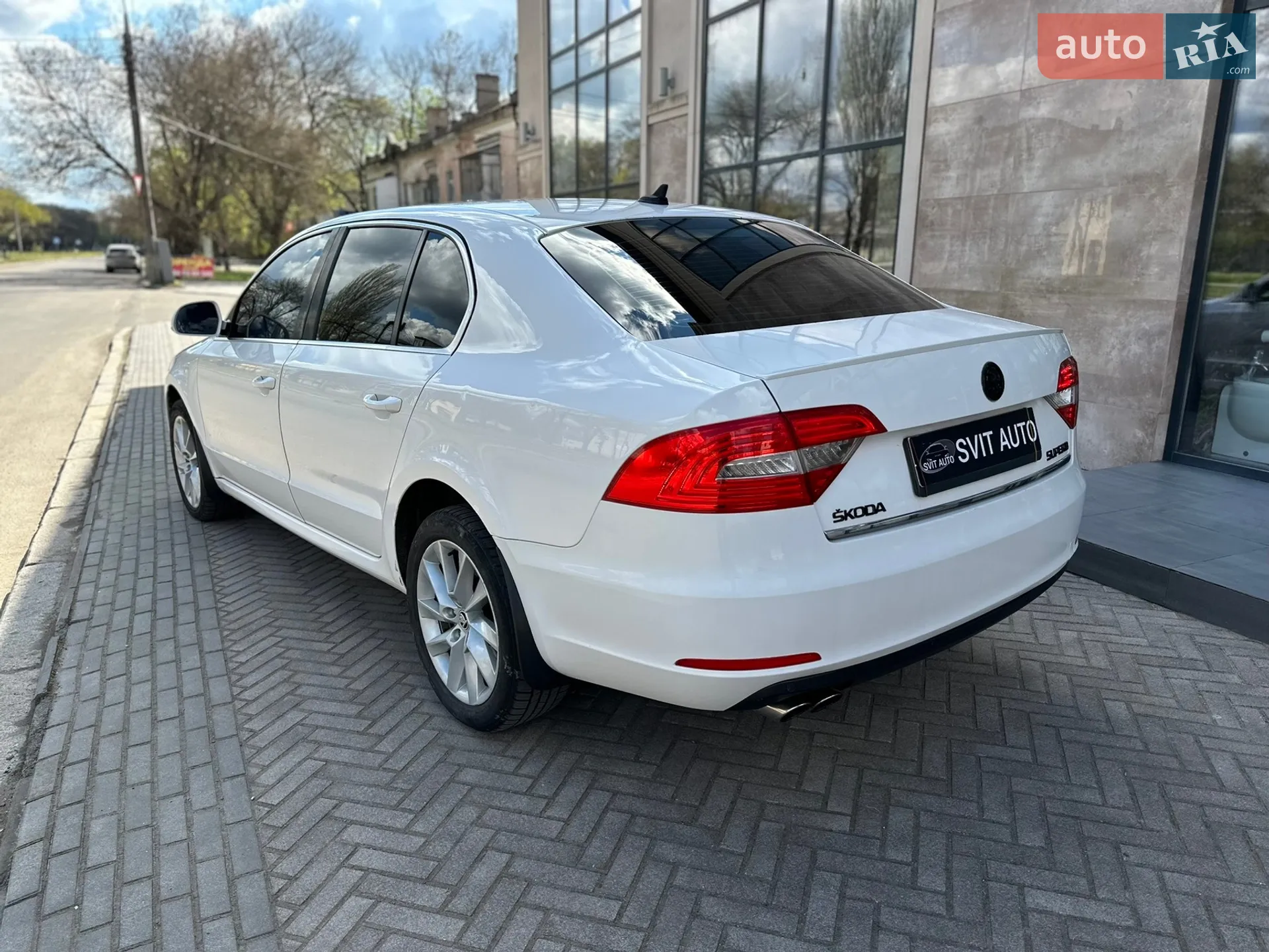 2013 Skoda Superb - мініатюра 12