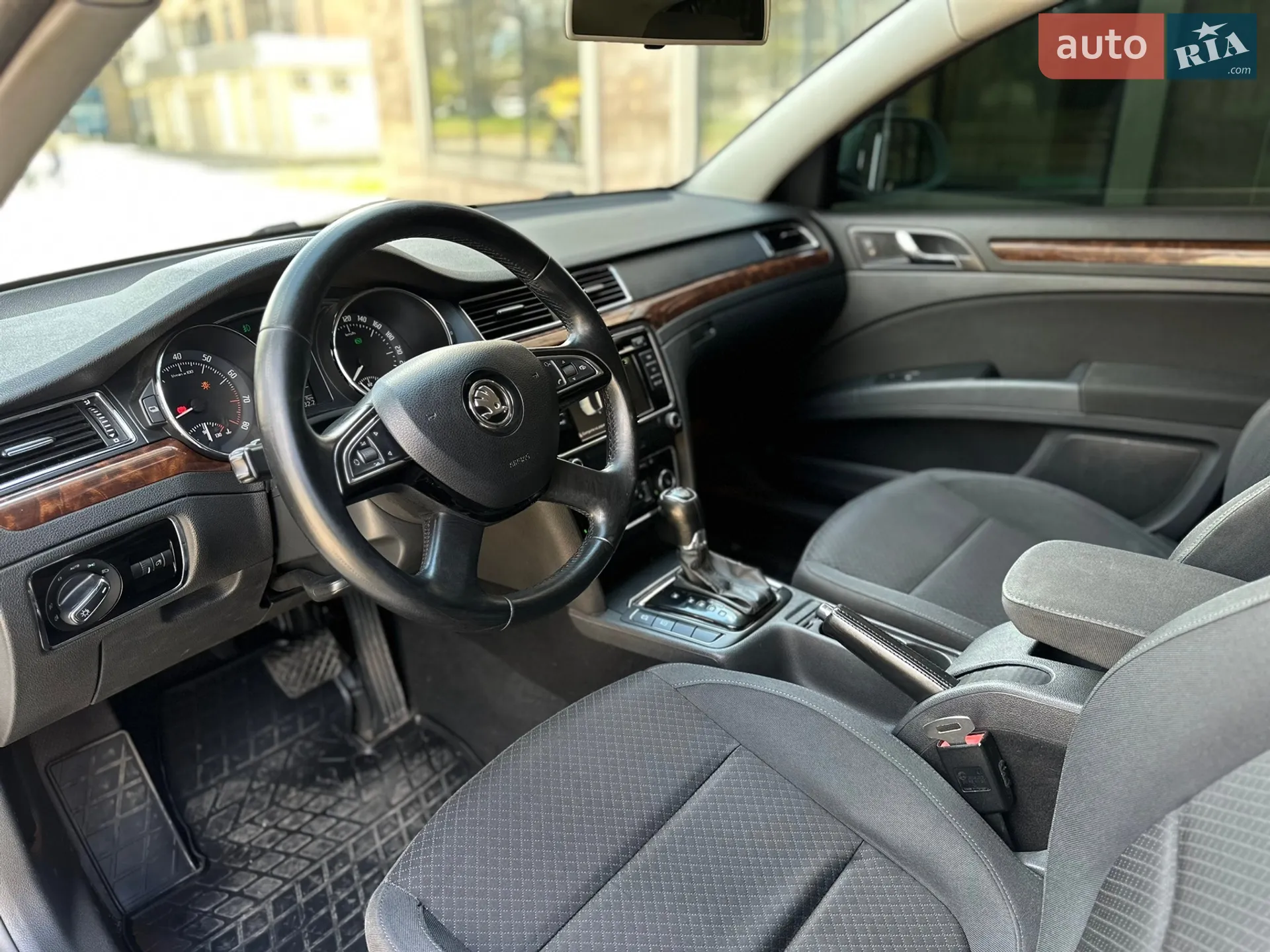 2013 Skoda Superb - мініатюра 19