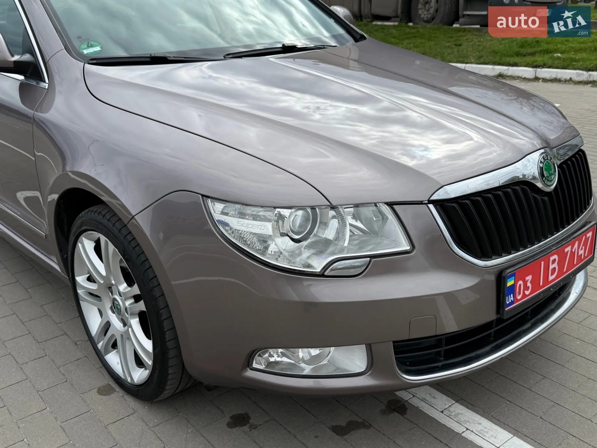 2011 Skoda Superb - мініатюра 12