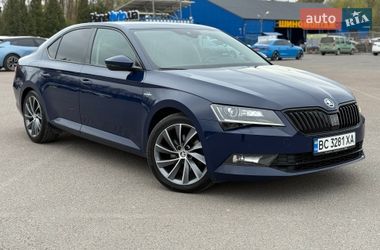 Лифтбек Skoda Superb 2017 в Львове