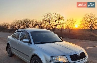 Лифтбек Skoda Superb 2004 в Николаеве