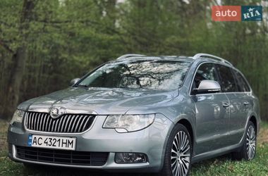 Універсал Skoda Superb 2010 в Луцьку