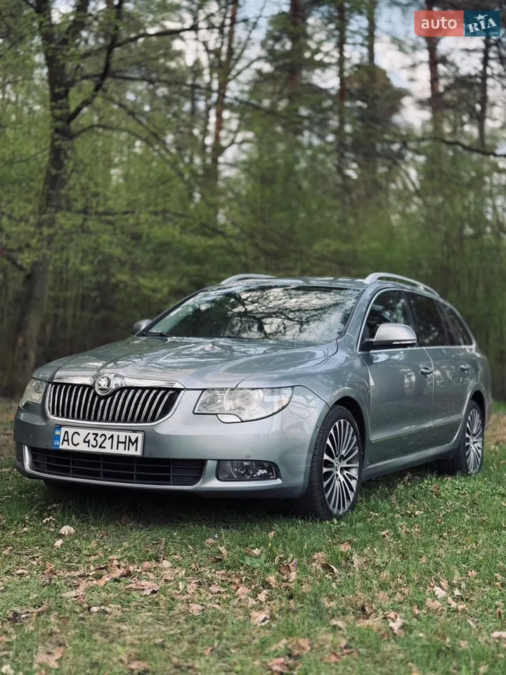 2010 Skoda Superb - мініатюра 18