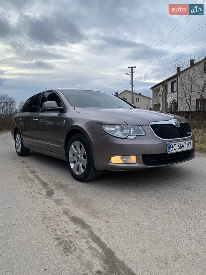 2011 Skoda Superb - мініатюра 9