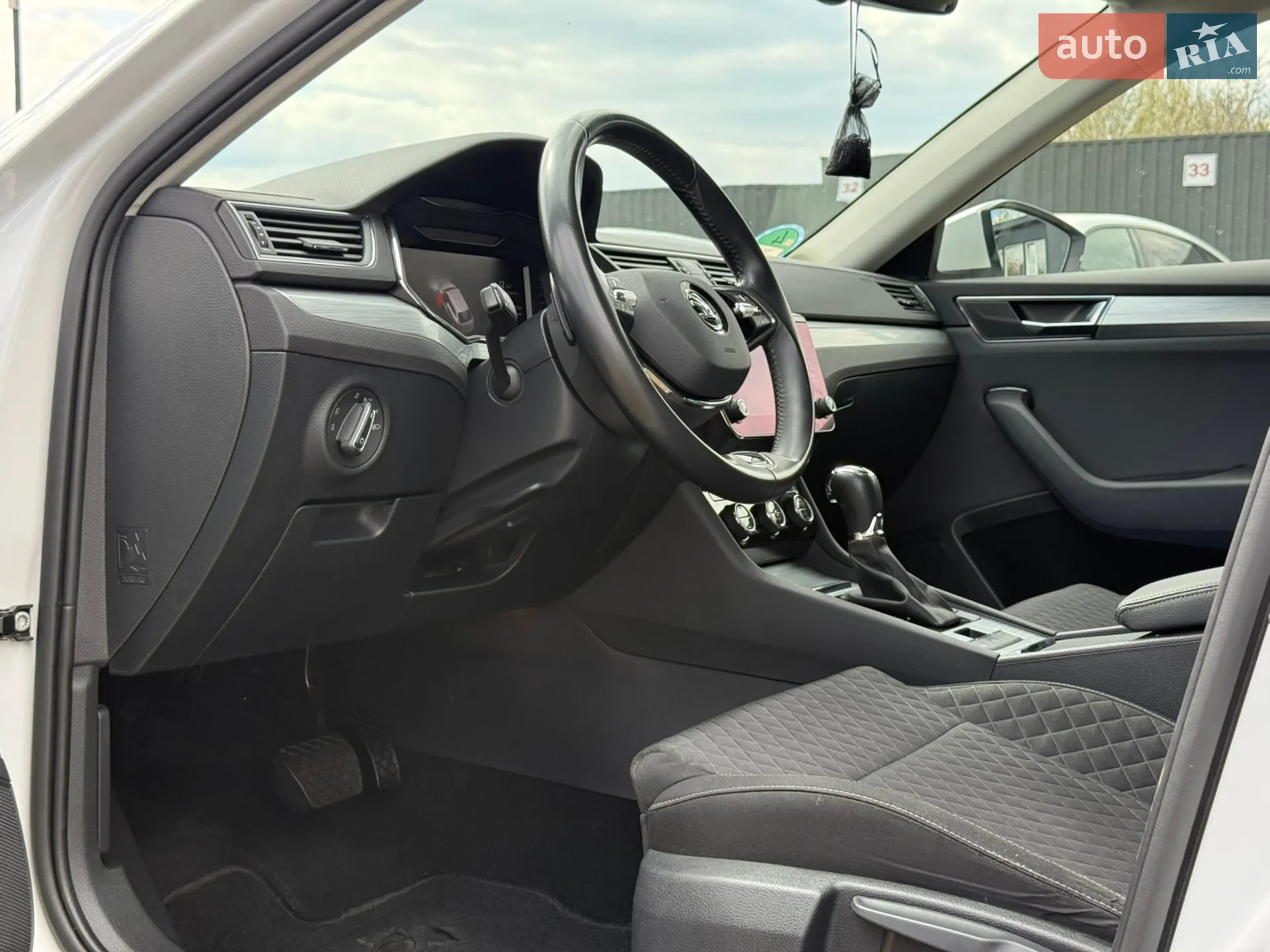 2022 Skoda Superb - мініатюра 20