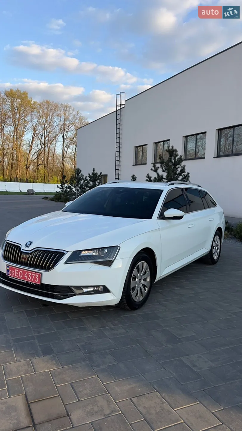 2017 Skoda Superb - мініатюра 13