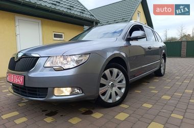 Универсал Skoda Superb 2011 в Киверцах