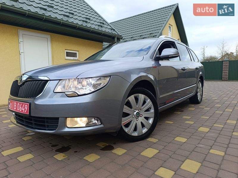 Skoda Superb 2011